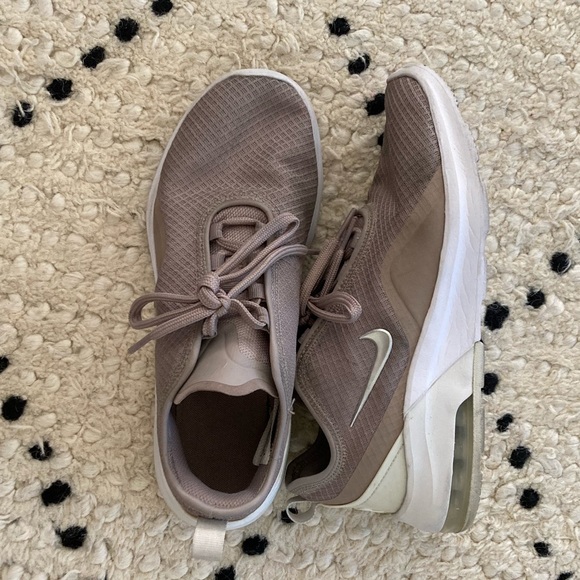 Nike Air Max 💙🌻 - Picture 3 of 7